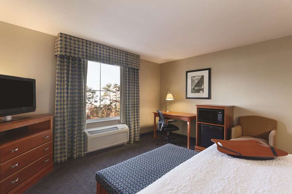 Hampton Inn & Suites מיסטיקן חדר תמונה